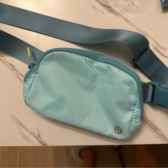 Lululemon Everywhere Belt Bag Icing Blue - SOLD ON US POSH - Picture 1 of 2